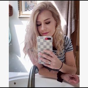 Meet your Posher, Taylor